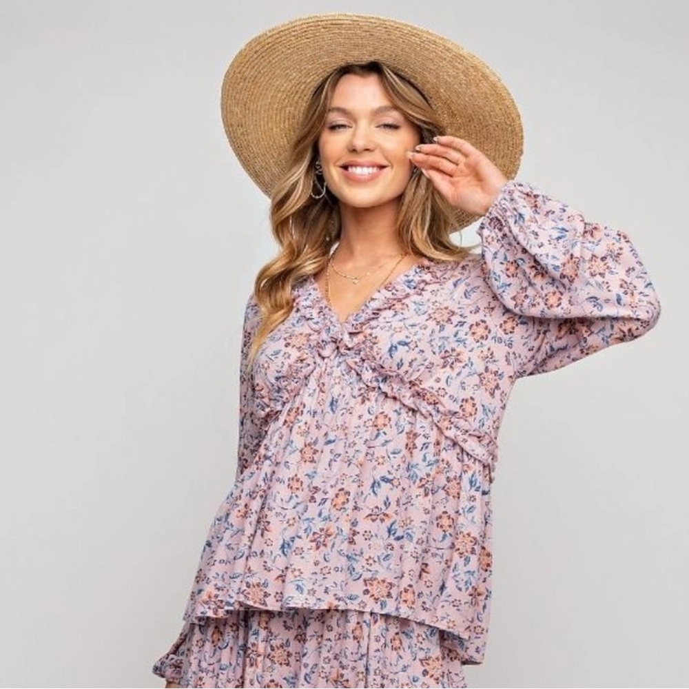 💕149 Easel Floral Blouse